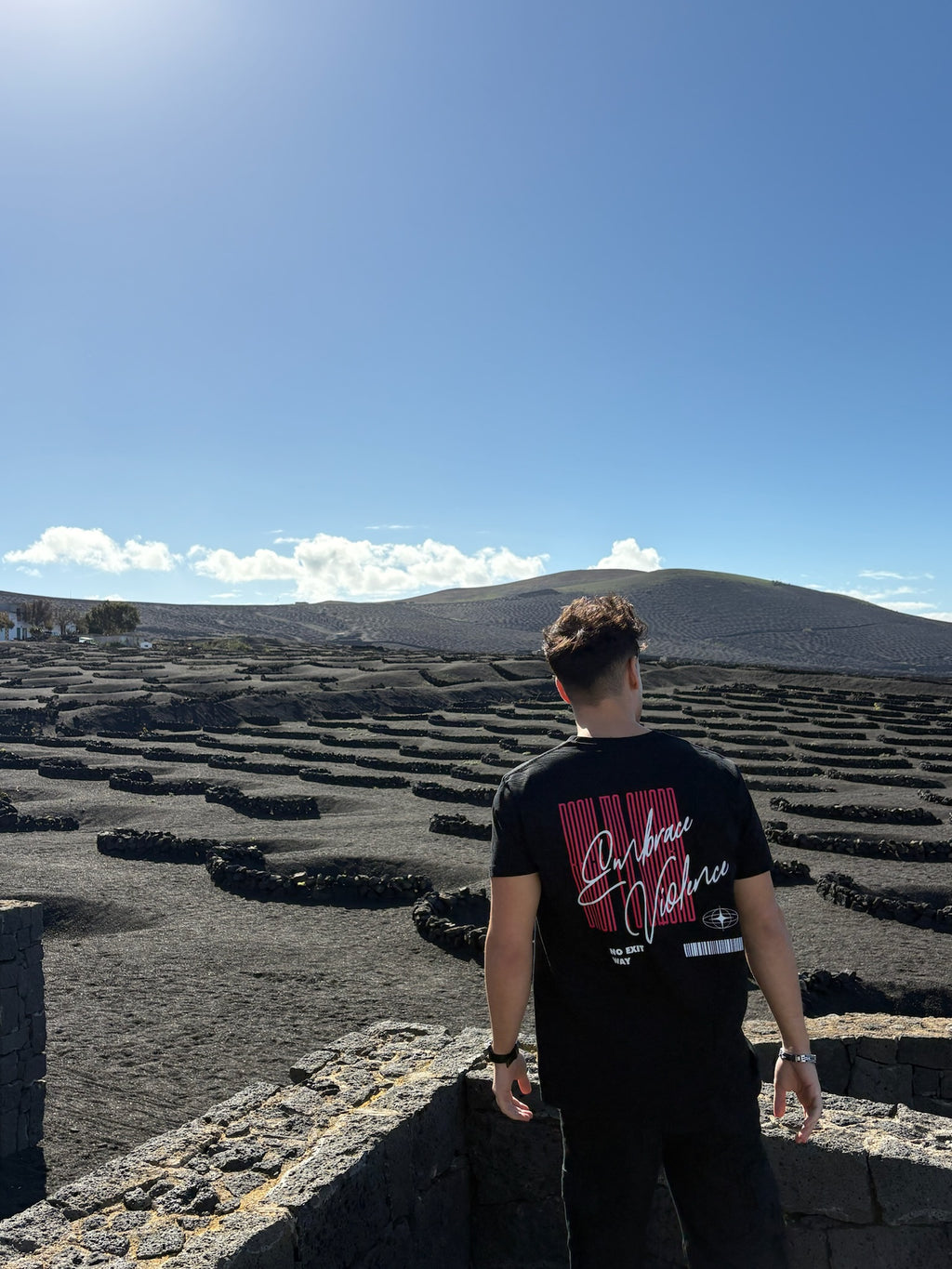 CAMISETA MANGA CORTA NEGRA "NO EXIT WAY" | DROP 01 - EMBRACE VIOLENCE